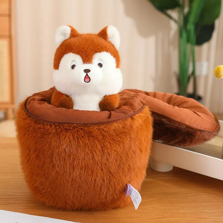 Peluche Écureuil dans noisette